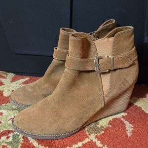 Blondo Brown Suede Ankle Boots
